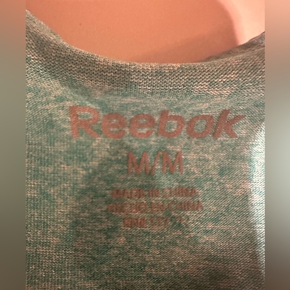 Reebok Women's Blue Tank Top Size Medium - Picture 2 of 3
